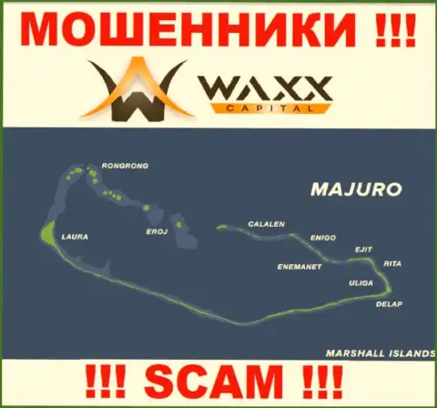 С ворюгой Waxx-Capital весьма рискованно работать, ведь они базируются в оффшорной зоне: Majuro, Marshall Islands